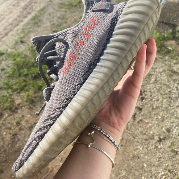 YEEZY BELUGA 350 SIZE 9 SOLD❌ - Picture 5 of 11